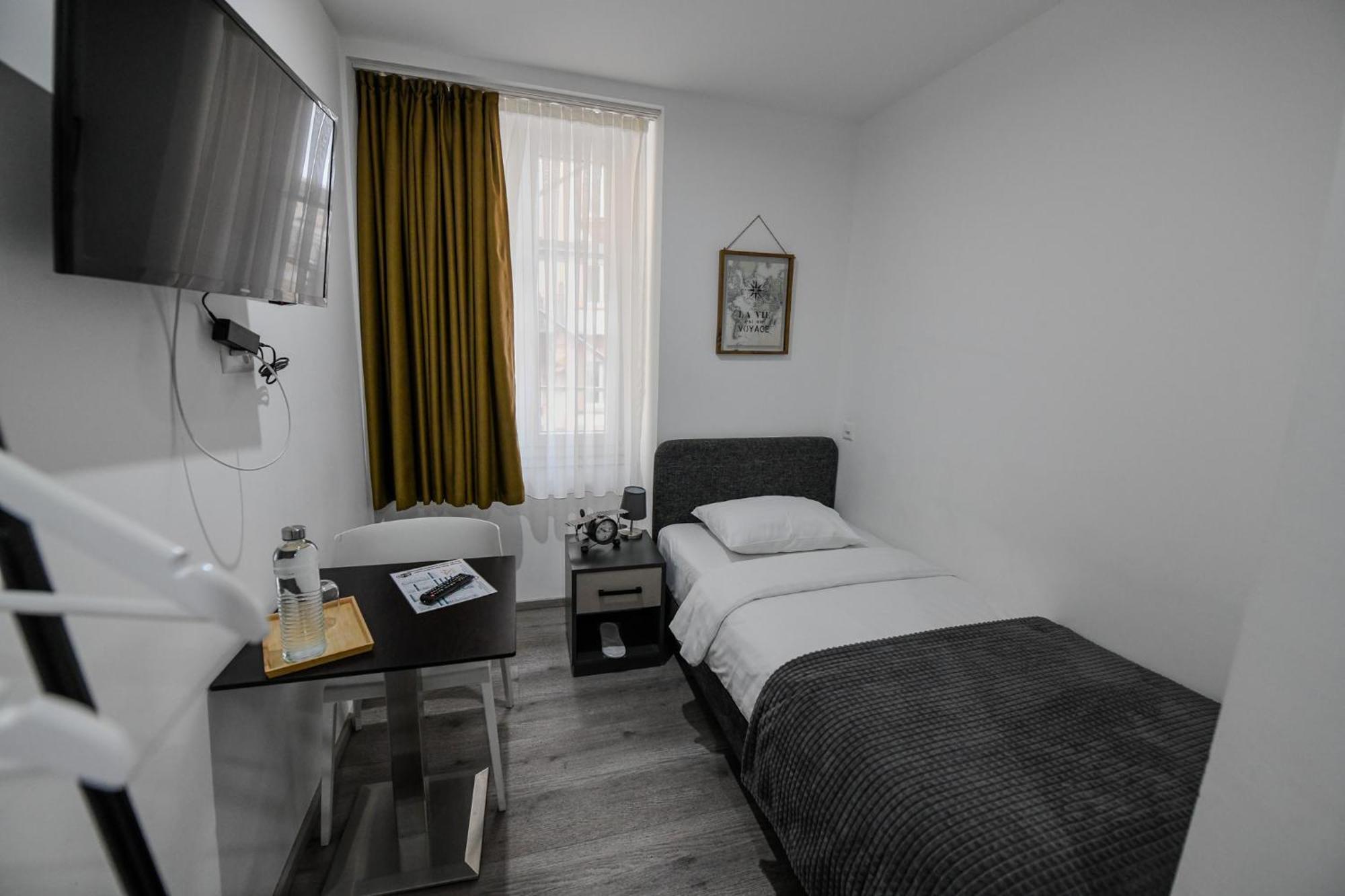 Hotel De France La Chaux De Fonds Kültér fotó