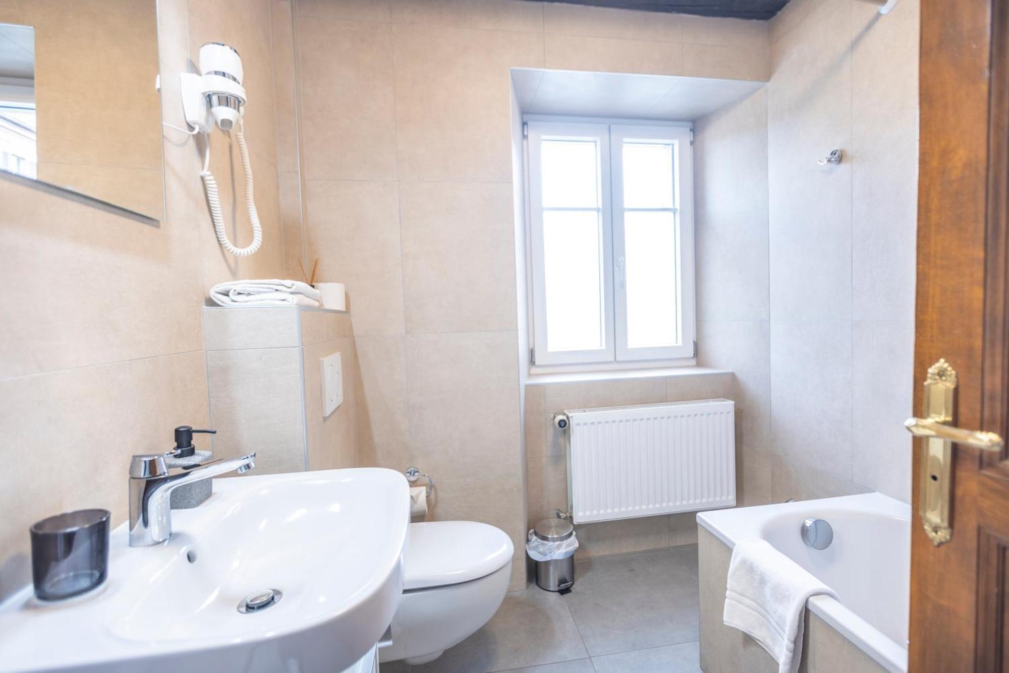 Hotel De France La Chaux De Fonds Kültér fotó